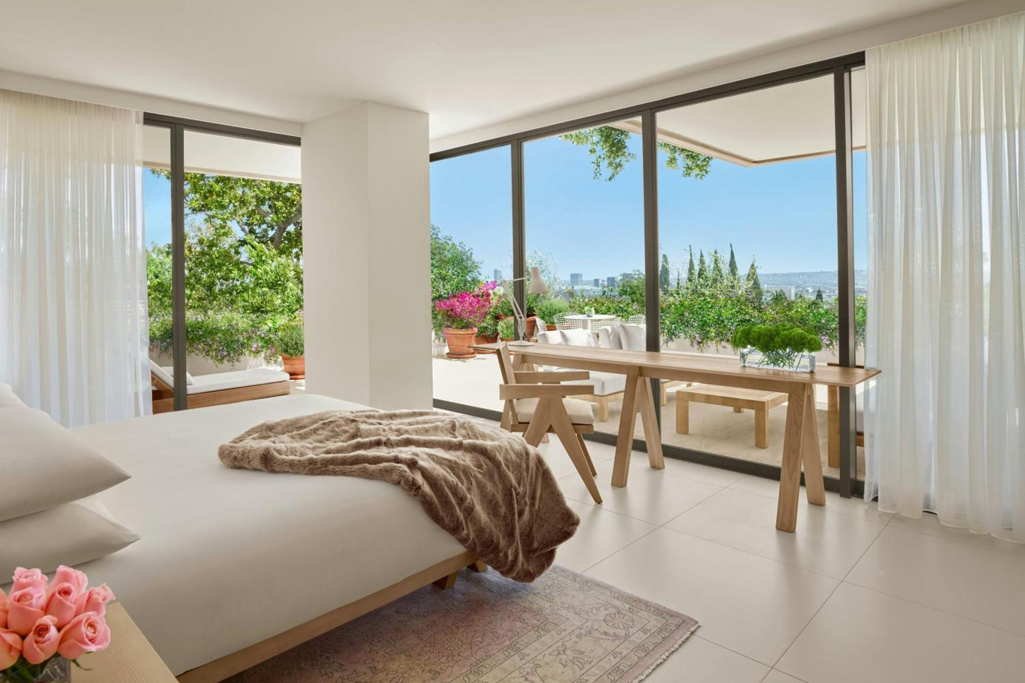 The West Hollywood Edition Hotel 5*